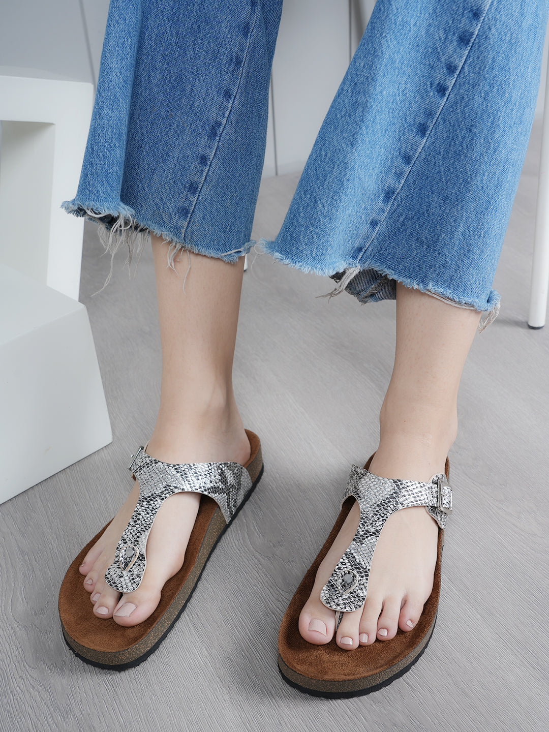Women's Flats Sandals