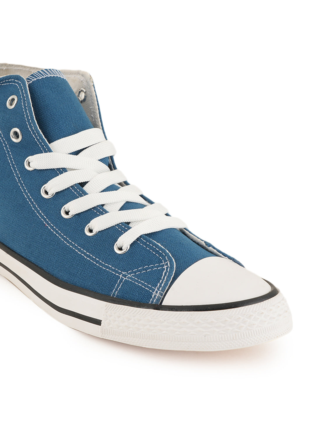 Men Canva Casual Shoes – Stylish Comfort for Everyday Wear