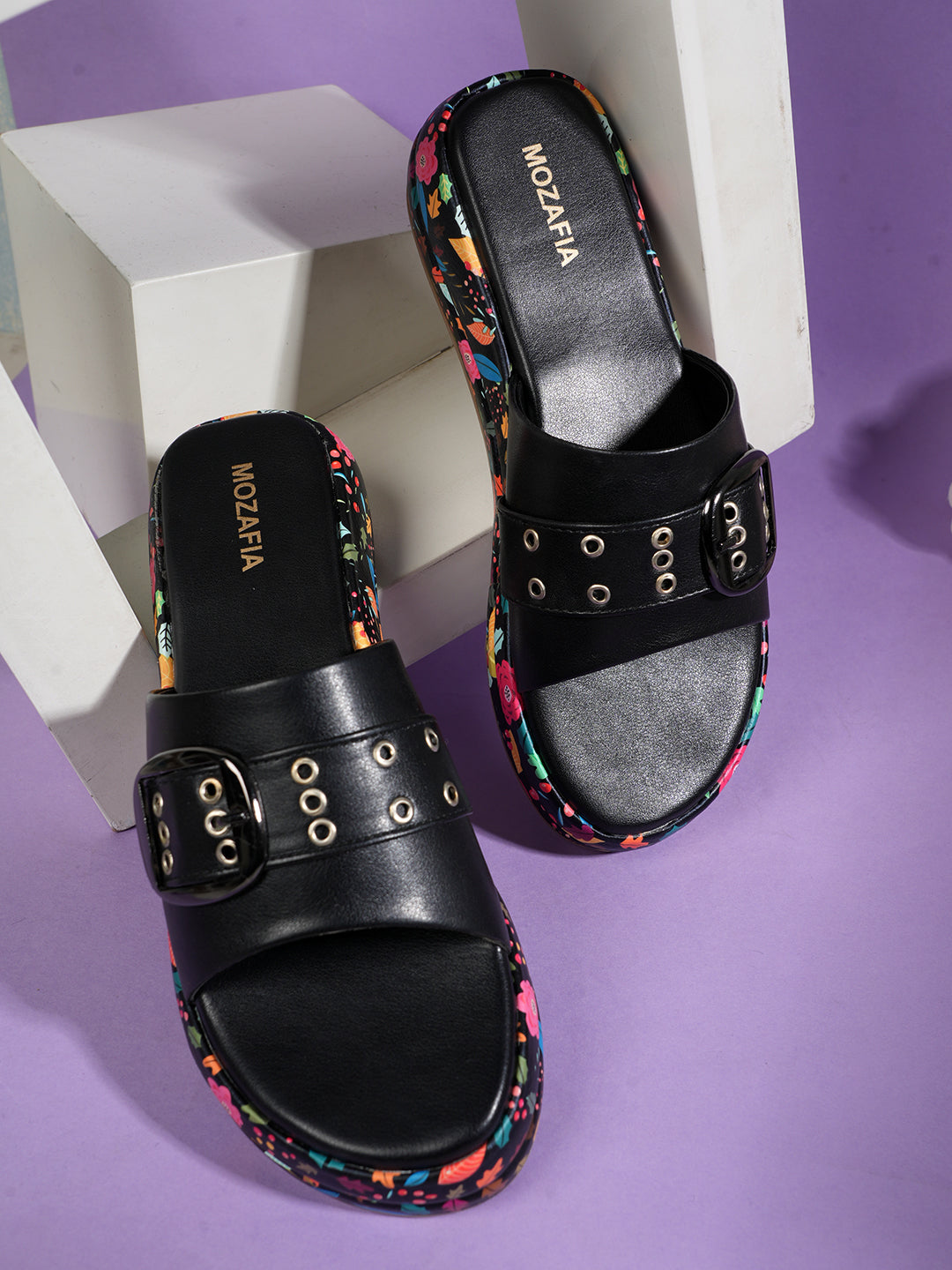 MOZAFIA Flats Sandals for Women