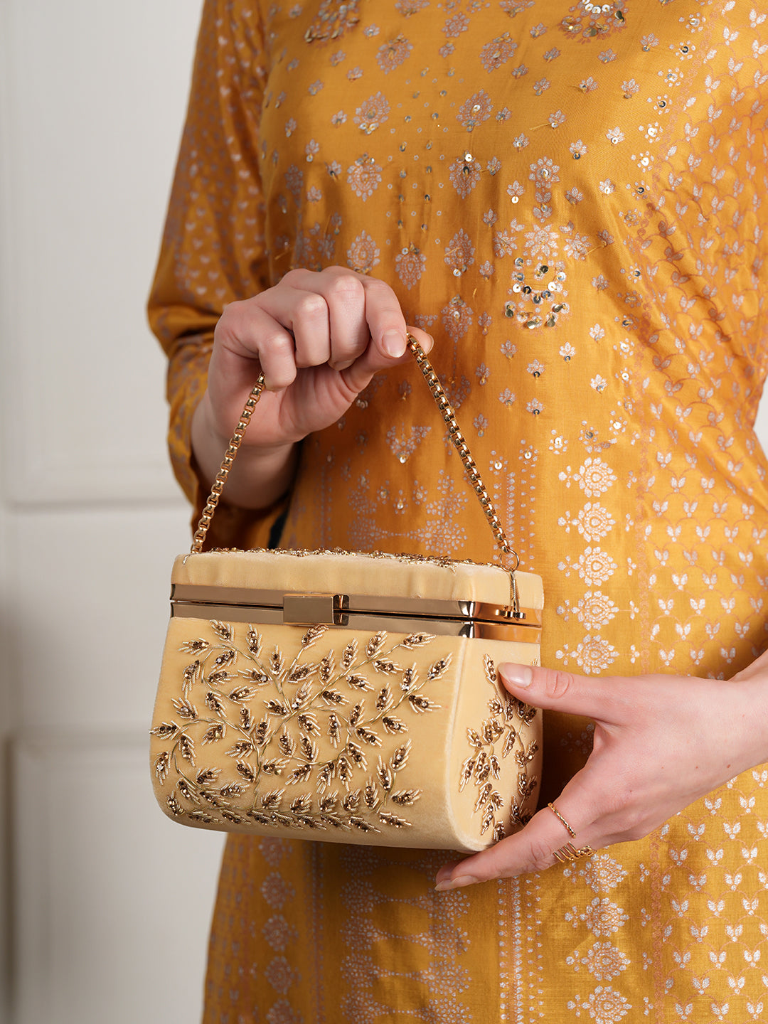 MOZAFIA Women’s Clutches