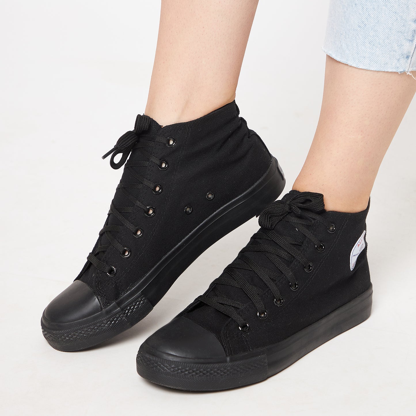 Women's Canva Casual Shoes – Stylish Comfort for Everyday Wear