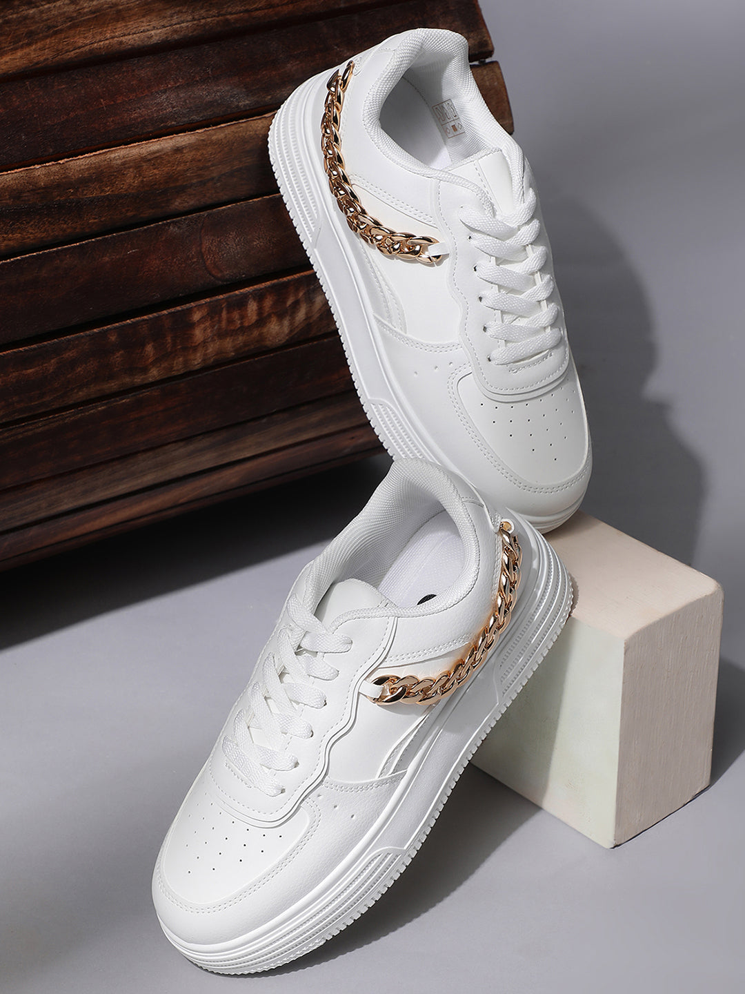 Mozafia Lilit Women Sneaker