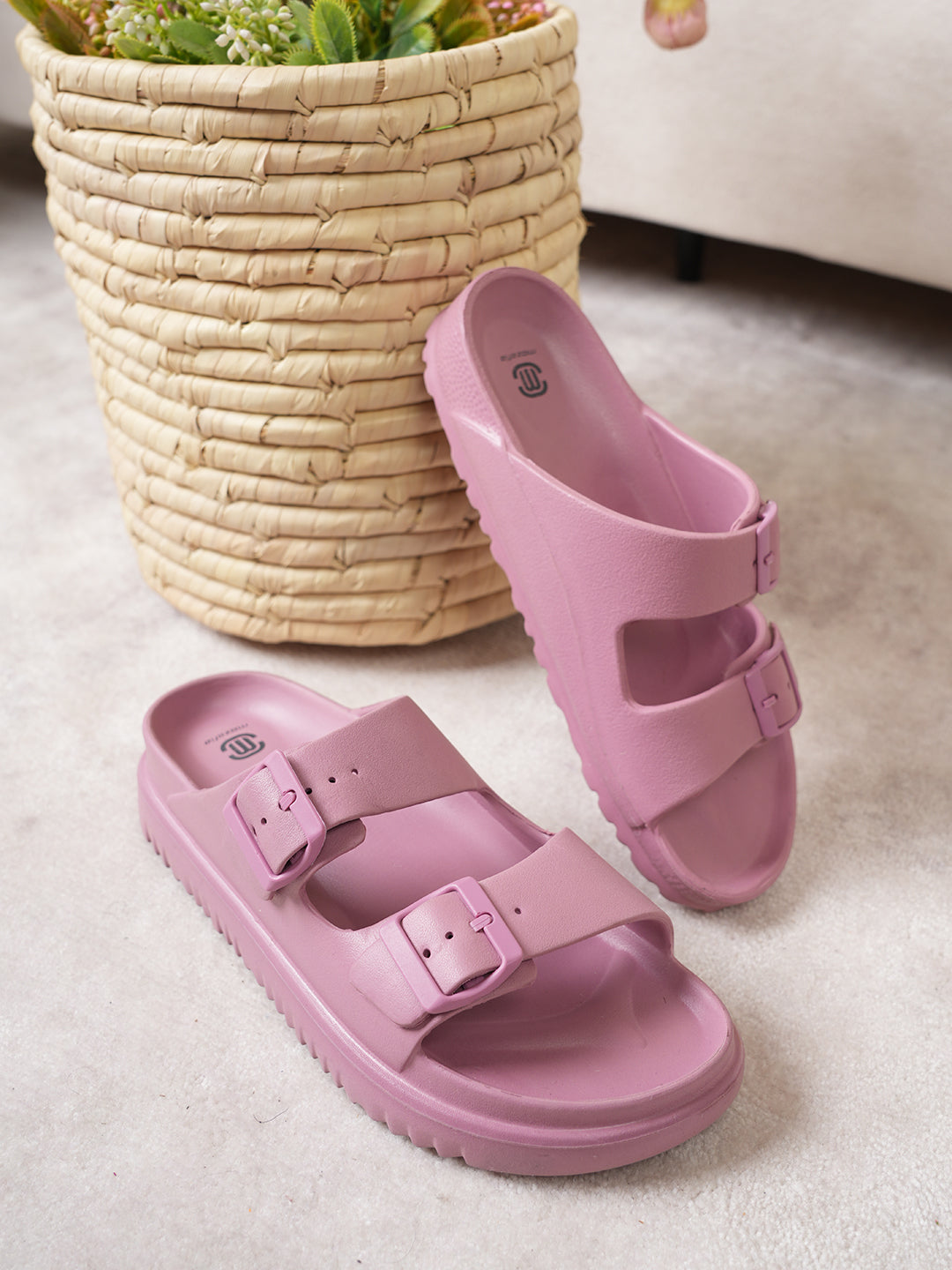 Women's Slipper – Comfort and Style