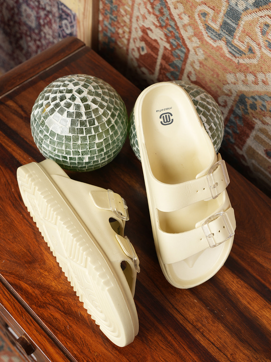 Women's Slipper – Comfort and Style
